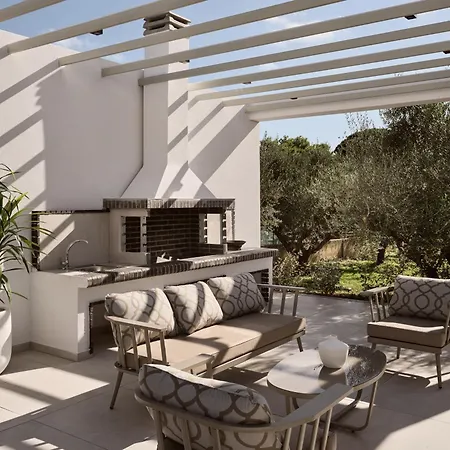 Vila Hora Ionica Villa, Private Pool & 10acre Greenland, By Thinkvilla Koukounariá