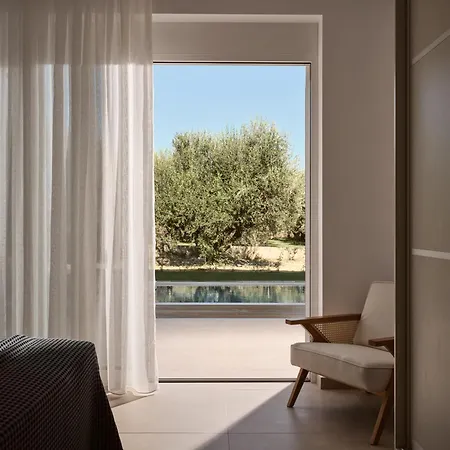 Hora Ionica Villa, 10,000M2 Green Wellness Retreat, By Thinkvilla Villa *