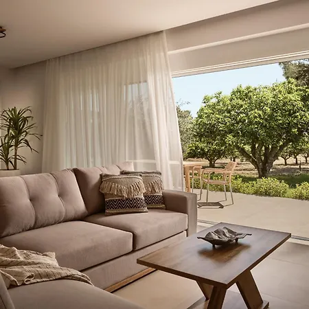 Vila Hora Ionica Villa, Private Pool & 10acre Greenland, By Thinkvilla Koukounariá